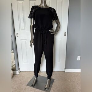New Loft Short sleeve Jumpsuit size L, Black, lace, raglan sleeve, open back